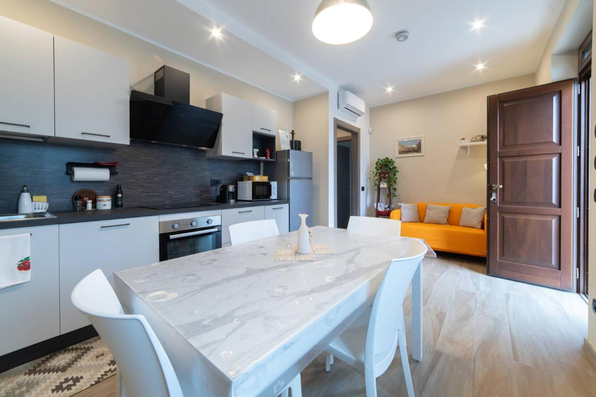 Casa Rubbo - Appartamento 'Como' Nelle Langhe Алба Екстериор снимка
